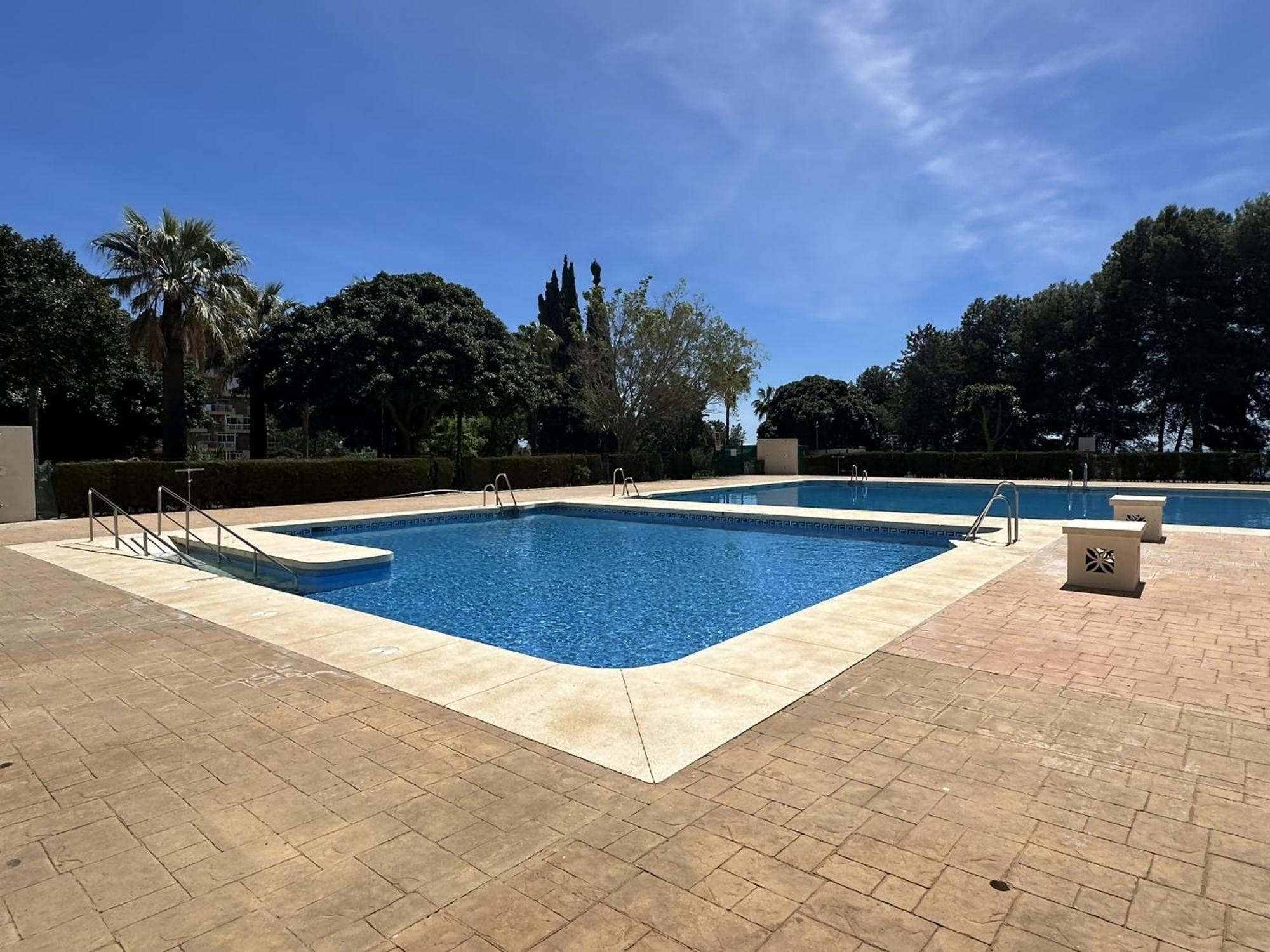 Estudio Agata Con Piscina A 800M De La Playa Benalmadena Luaran gambar