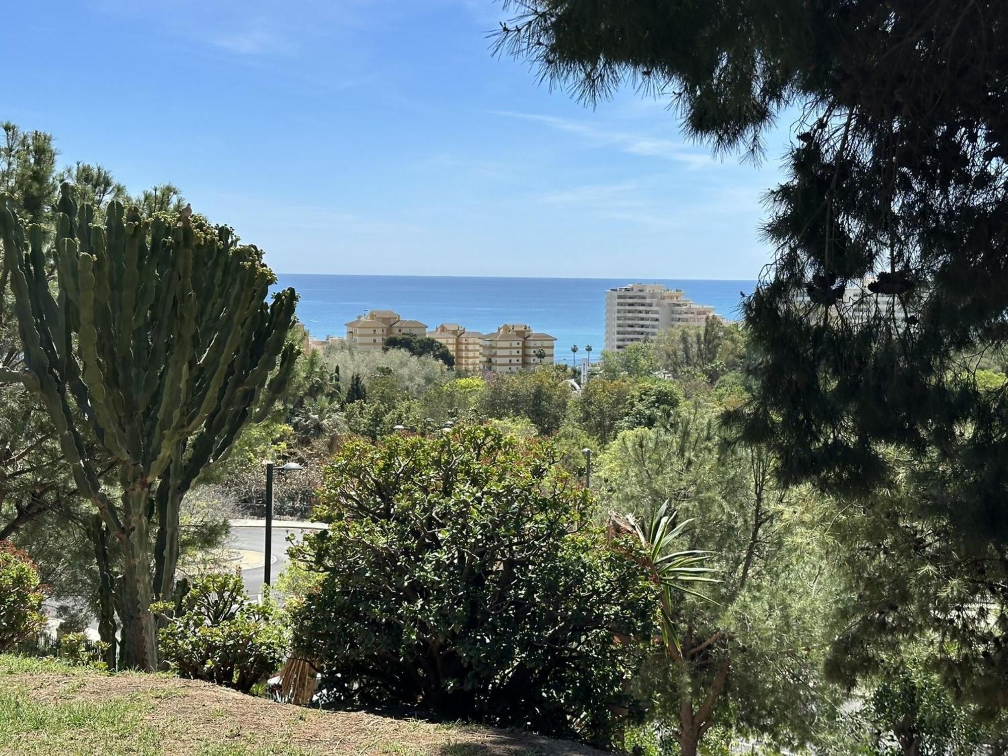 Estudio Agata Con Piscina A 800M De La Playa Benalmadena Luaran gambar