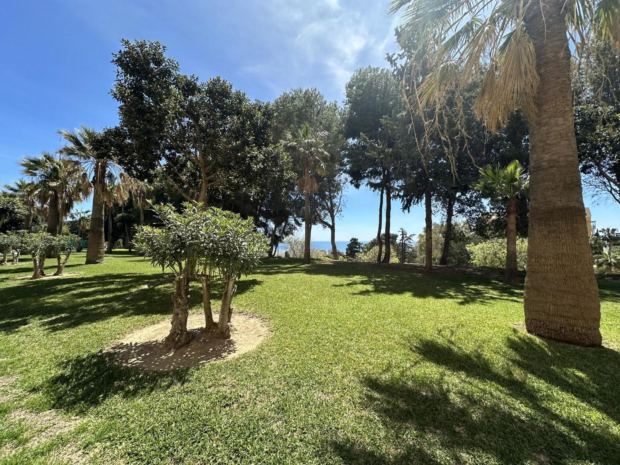 Estudio Agata Con Piscina A 800M De La Playa Benalmadena Luaran gambar